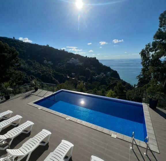 پانسیون Kvariati Villa