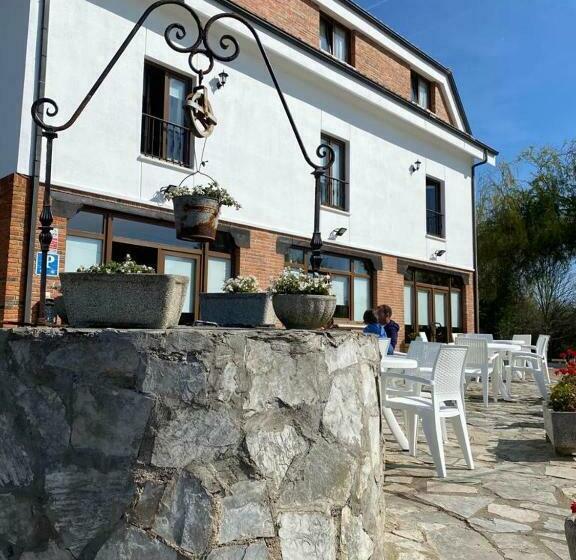 هاستل El Pradón