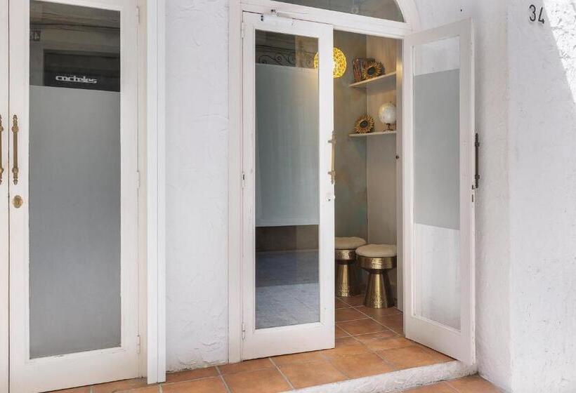 تختخواب و صبحانه Sitgesnextdoor