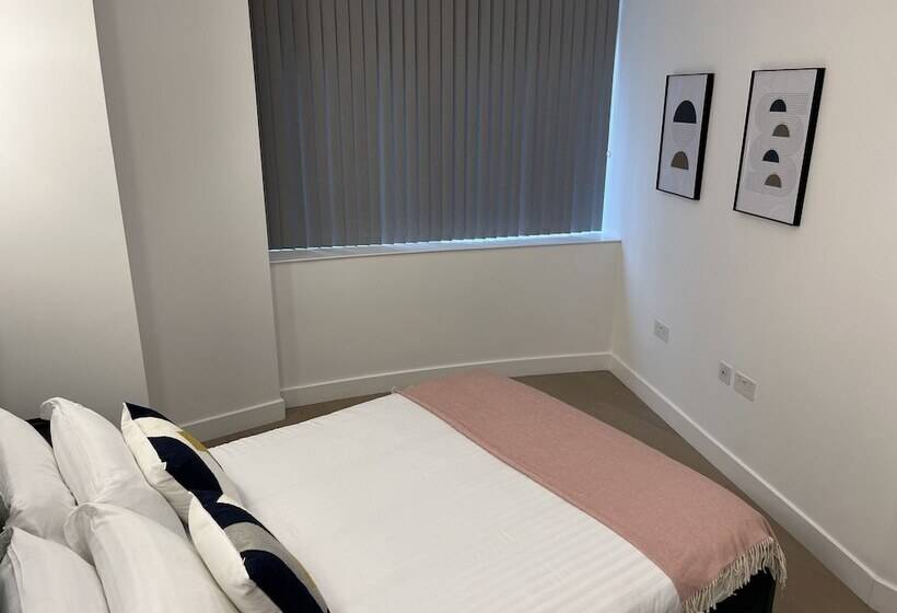 Charles Hope London Brentford