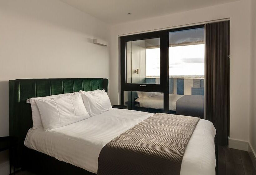 Charles Hope London Brentford