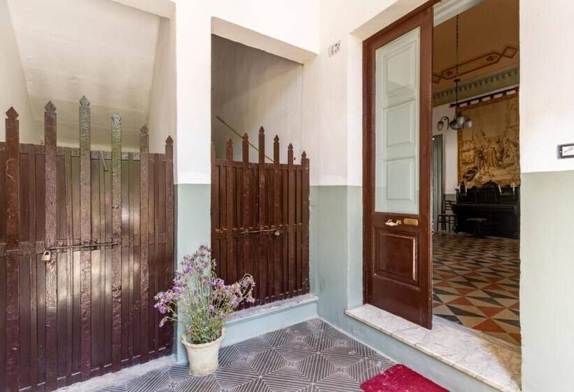 Domus Perrone Liberty Flat