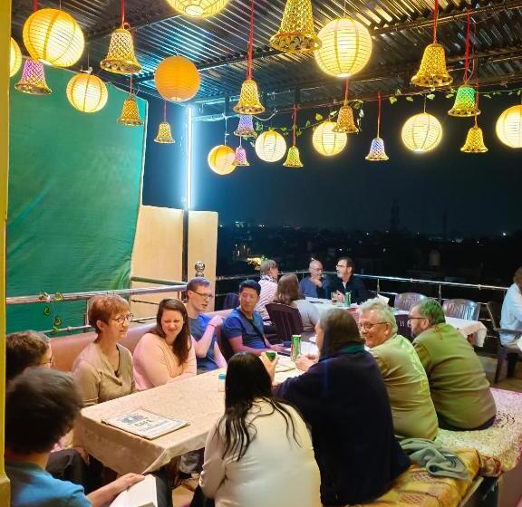 Friends Guest House & Hostel  Near Taj Mahal