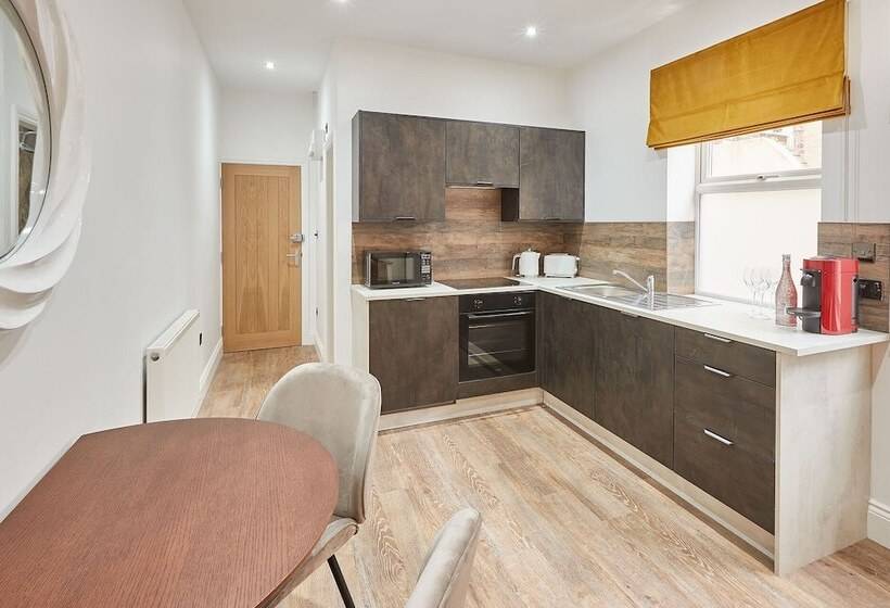 Host & Stay   Studio Pods