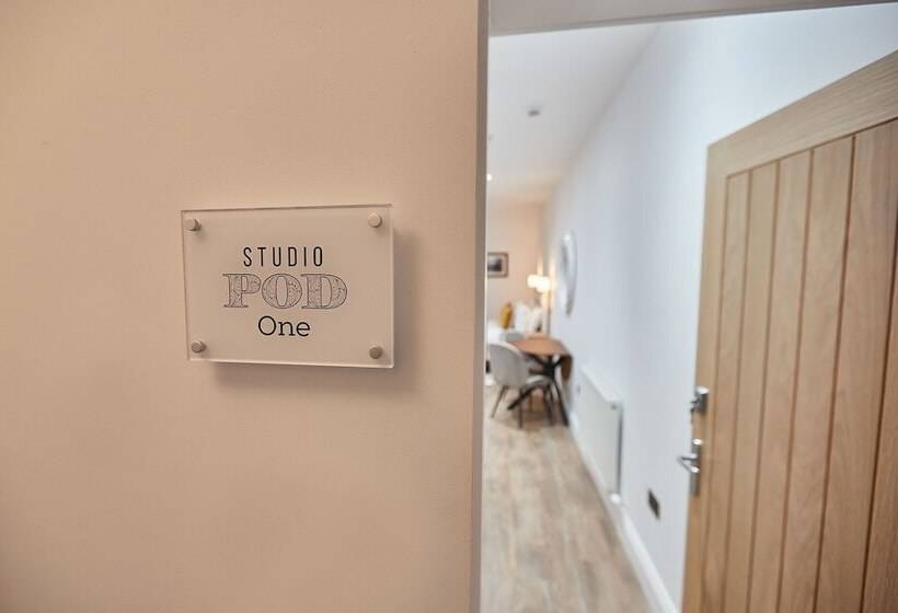 Host & Stay   Studio Pods