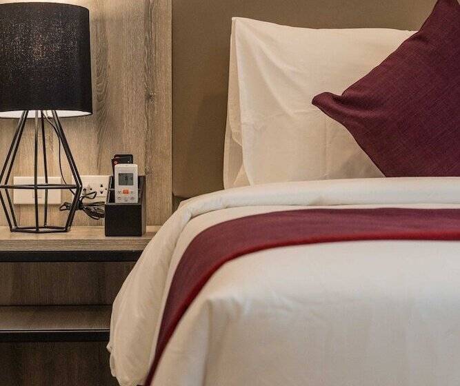 Bayfront Hotel Cebu Capitol Site