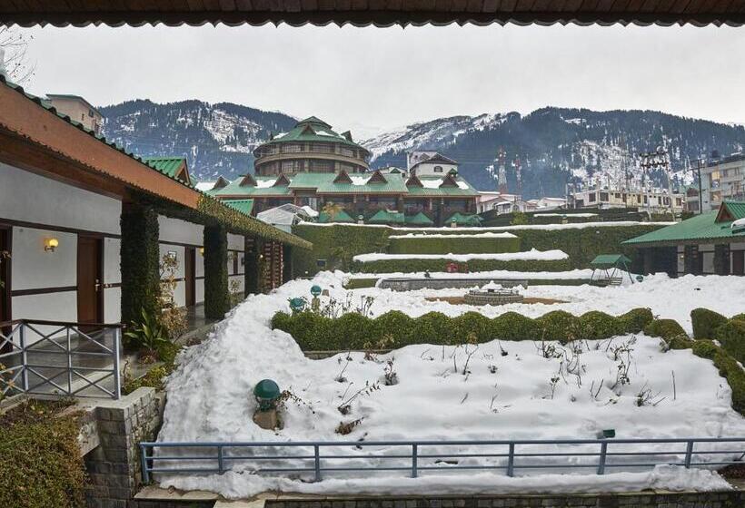 호텔 Club Mahindra White Meadows Manali