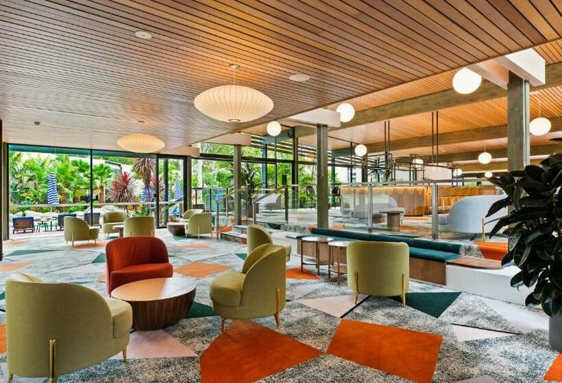 هتل Eden Oak Geelong