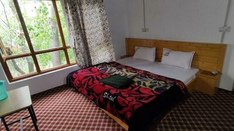 호텔 Sakhi Cottage Wishing Well Pahalgam