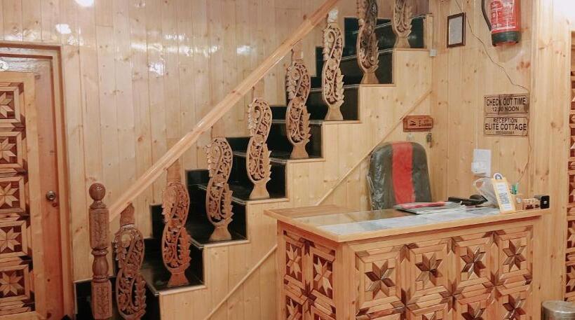 호텔 Sakhi Cottage Wishing Well Pahalgam