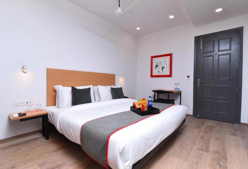 فندق Townhouse Rudra Inn Near Chhatarpur Metro Station