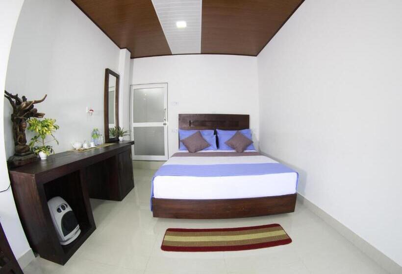 Hotel Punsisi Resort   Adam S Peak