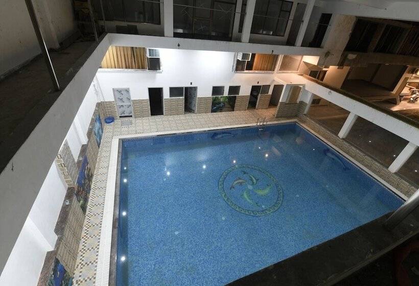 בית מלון כפרי Star Bodh Gaya