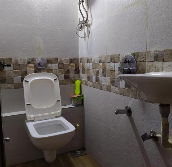 هتل Super Sleepwell Male Female Hostel