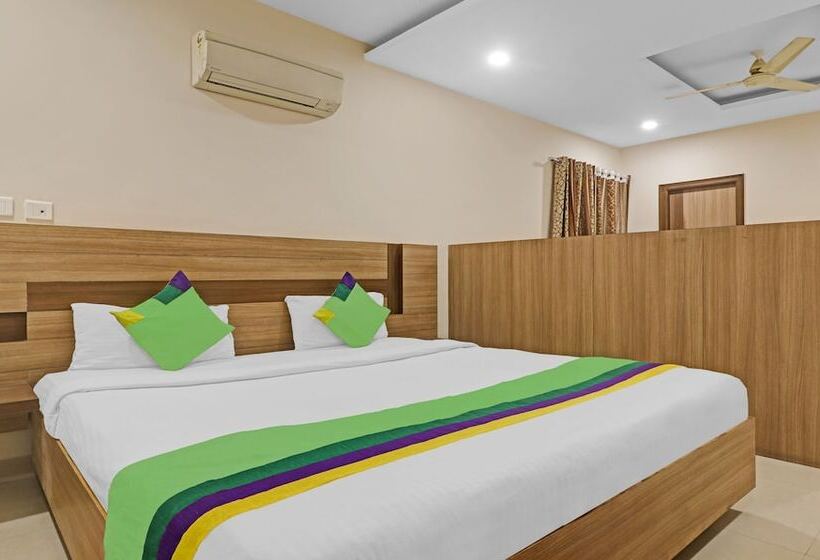 בית מלון כפרי Treebo Pride Inn Botanica