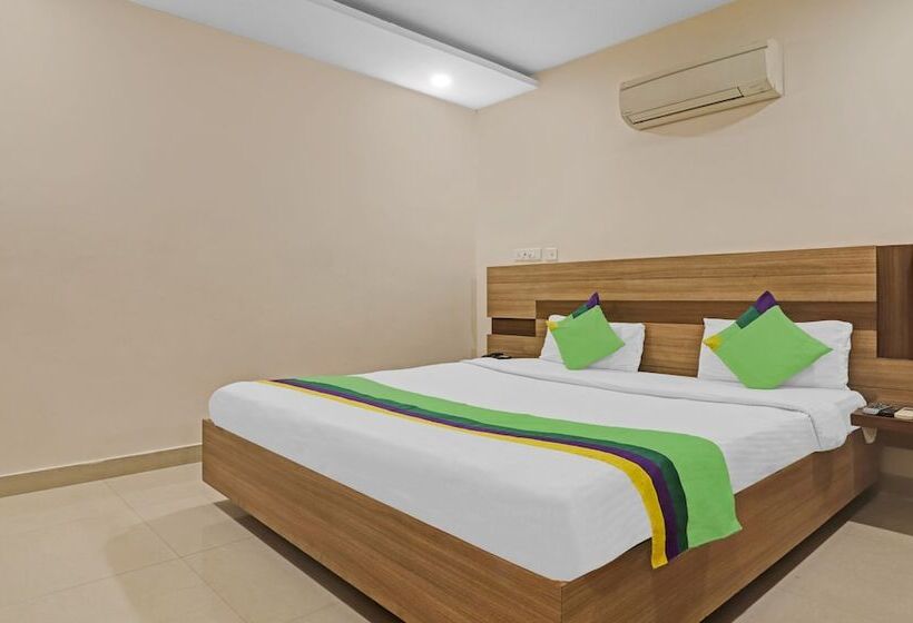 בית מלון כפרי Treebo Pride Inn Botanica