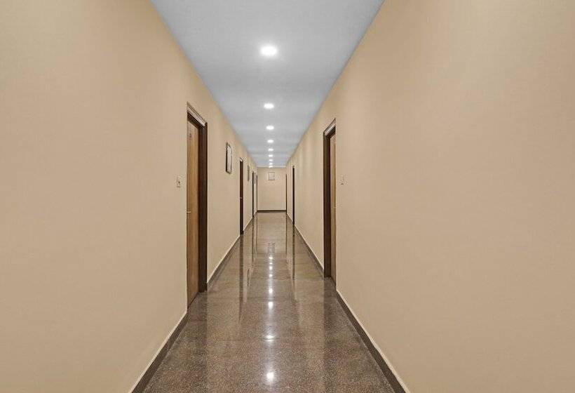 בית מלון כפרי Treebo Pride Inn Botanica