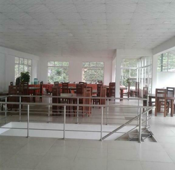 ホテル White Elephant