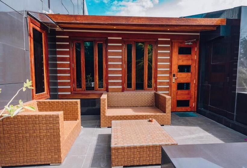 پانسیون Millennium Island Residence