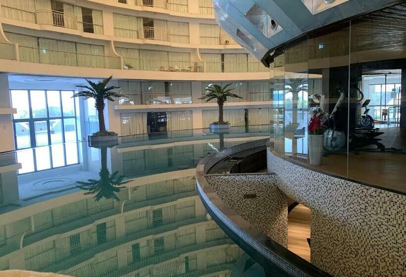 Pool View Apartments Managed By Rhoof Hospitality Near Dumas Beach