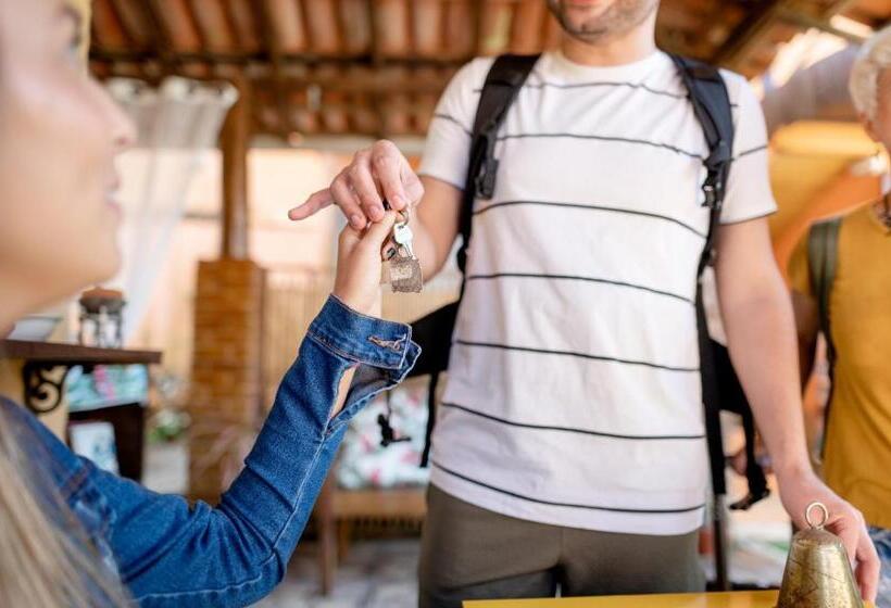 הוסטל Casa Macabéa