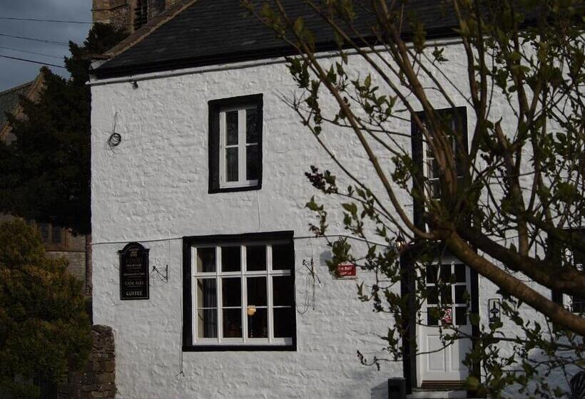 旅馆 The Marton Arms