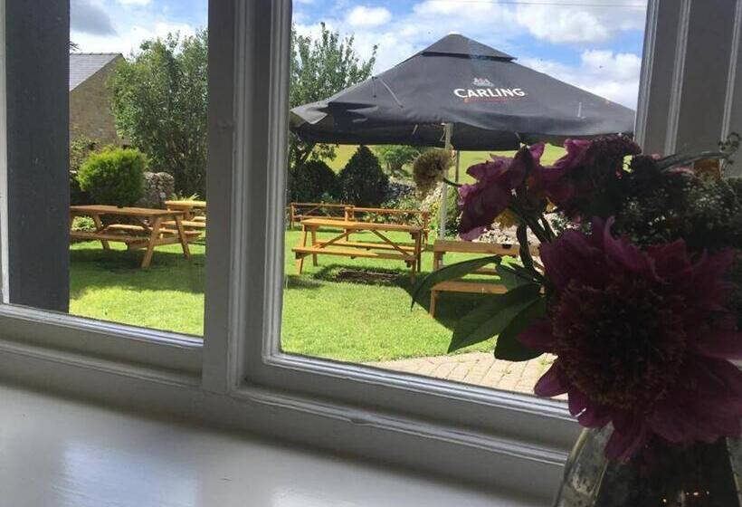 旅馆 The Marton Arms