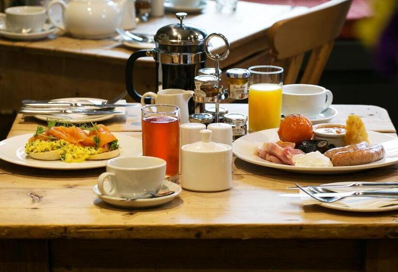 旅馆 The Marton Arms