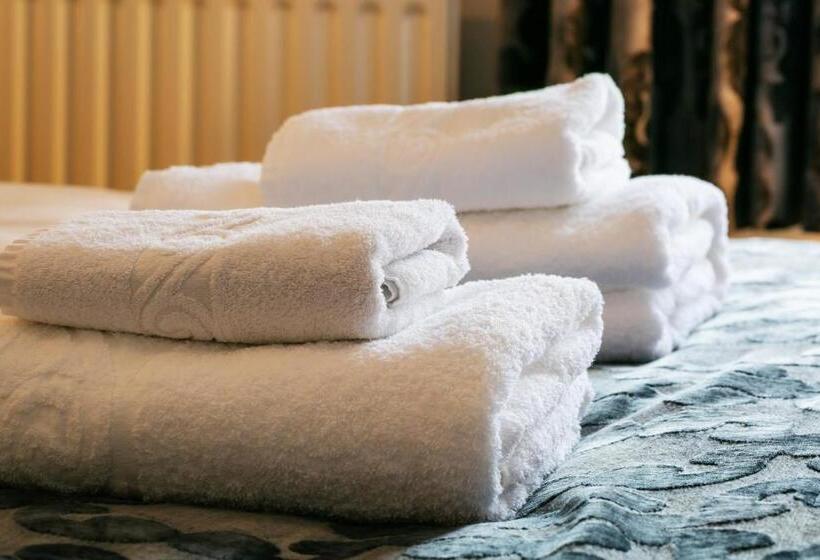 旅馆 The Marton Arms