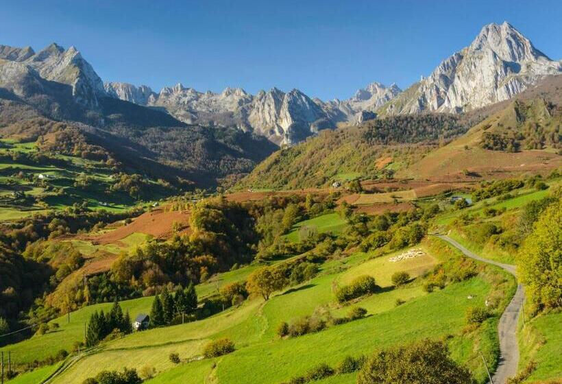 ベッドアンドブレックファースト Chambres D Hôtes La Cavalière