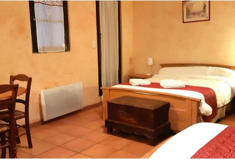 ベッドアンドブレックファースト Chambres D Hôtes La Cavalière