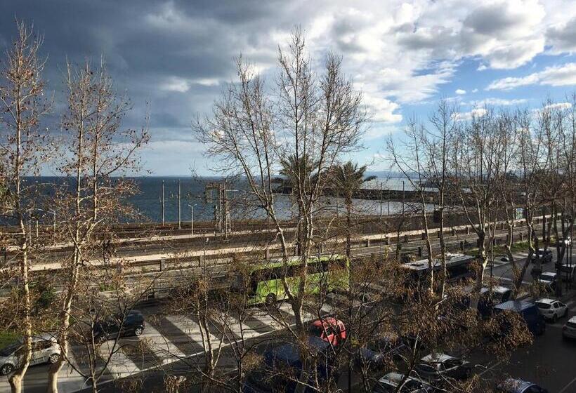 مبيت وإفطار Platamone Rooms