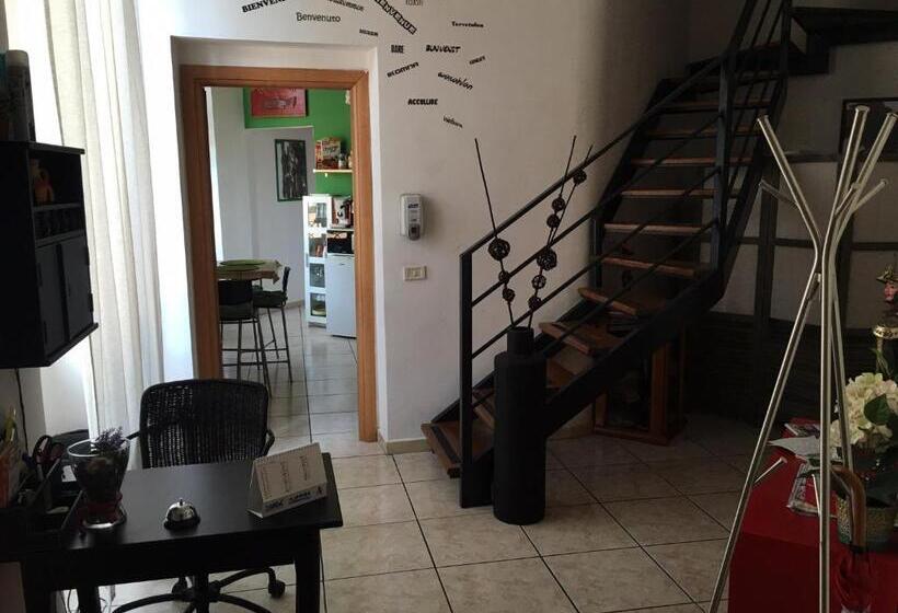 مبيت وإفطار Platamone Rooms