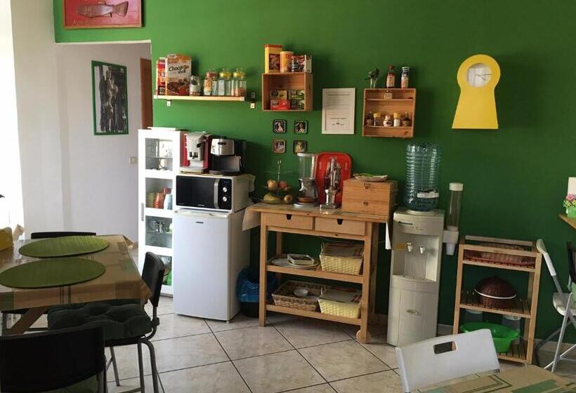 مبيت وإفطار Platamone Rooms