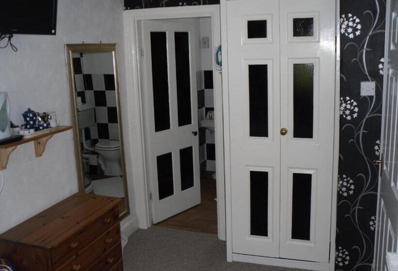 ベッドアンドブレックファースト The Hub At Abercrave