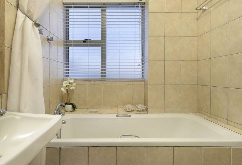 Big Bay Beach Club 21 By Hostagents