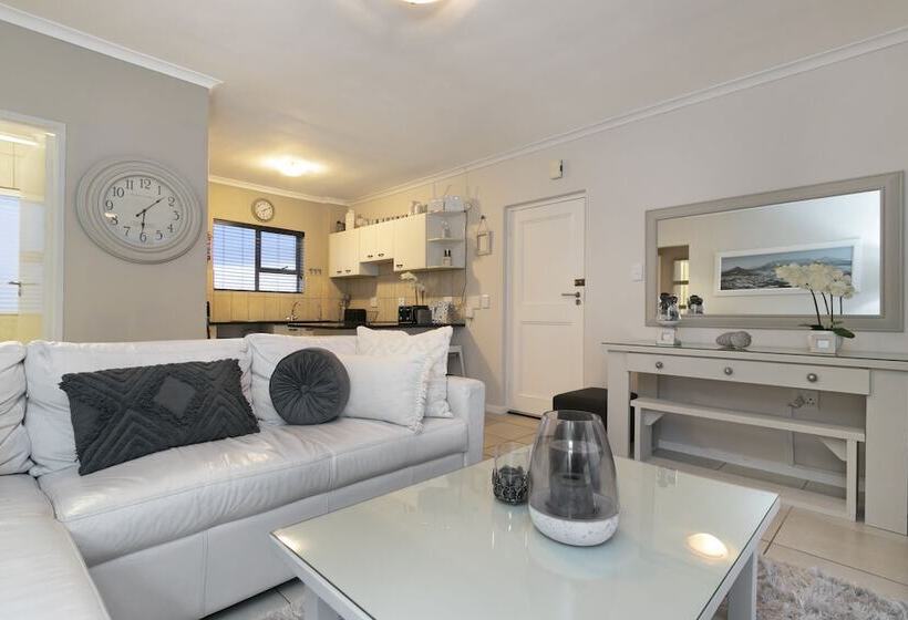 Big Bay Beach Club 21 By Hostagents