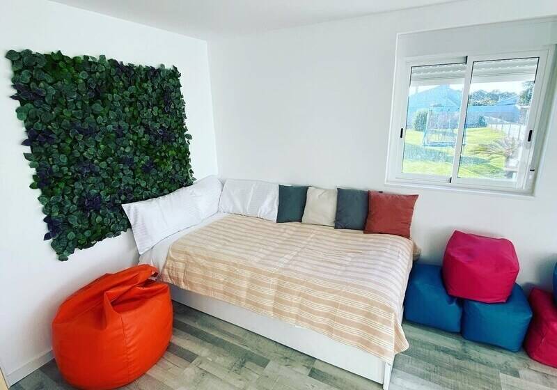 Charming 4 Bed Villa In Quinta Do Anjo, Palmela