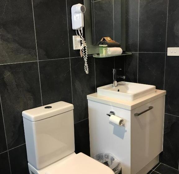 Crown On Darby Newcastle