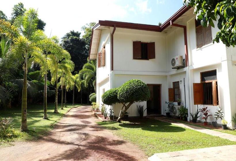 Отель Green Edge Villa