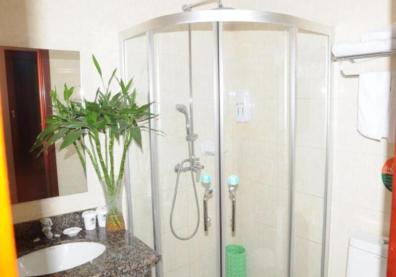 酒店 Greentree Inn Jining Wenshang Baoxiang Temple Express