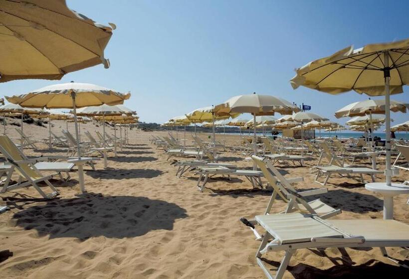 Отель Igv Club Baia Samuele