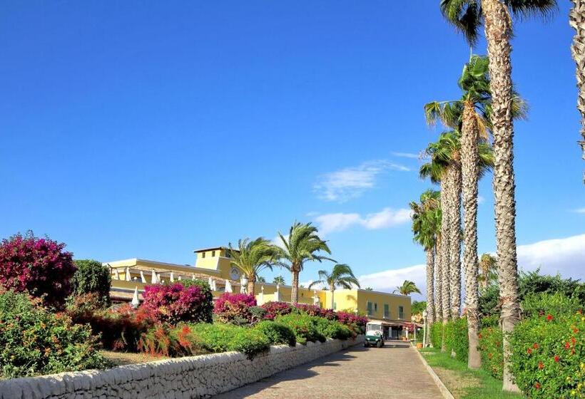 Отель Igv Club Baia Samuele