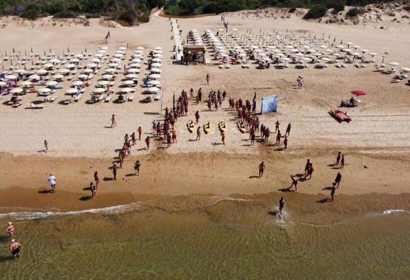 Отель Igv Club Baia Samuele