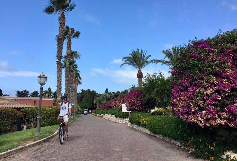 Отель Igv Club Baia Samuele