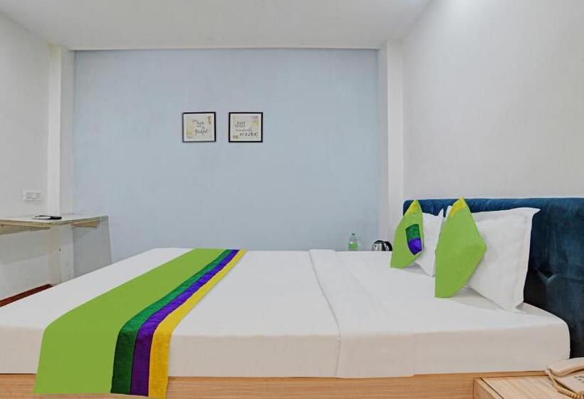 ホテル Treebo Trend Omkar