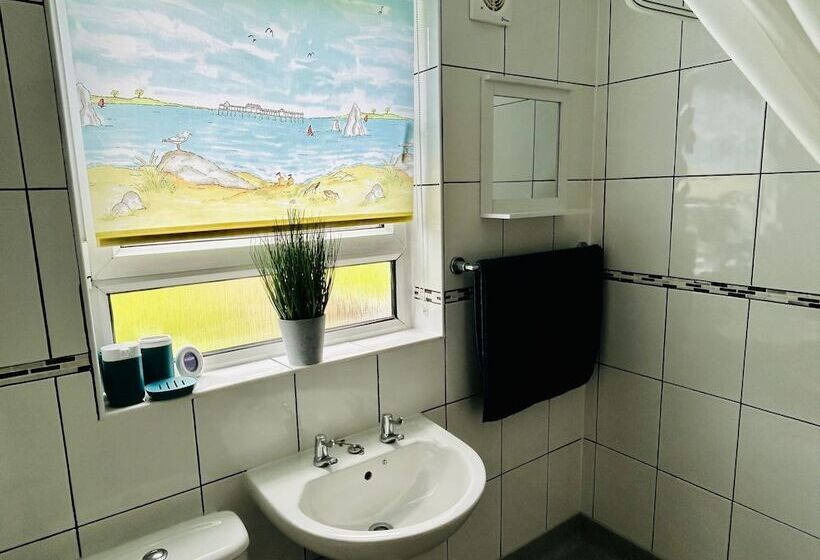 Lady Wilson Apartment By Klass Living Airdrie