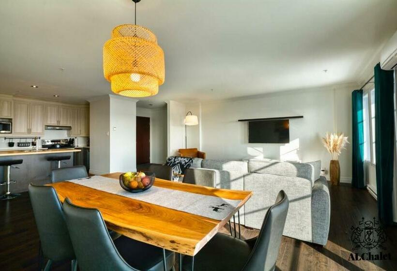 Le Chic Condo   Chute Montmorency