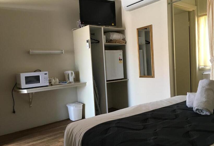 فندق على الطريق Plantation Park Motor Inn