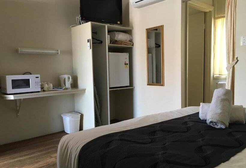 فندق على الطريق Plantation Park Motor Inn